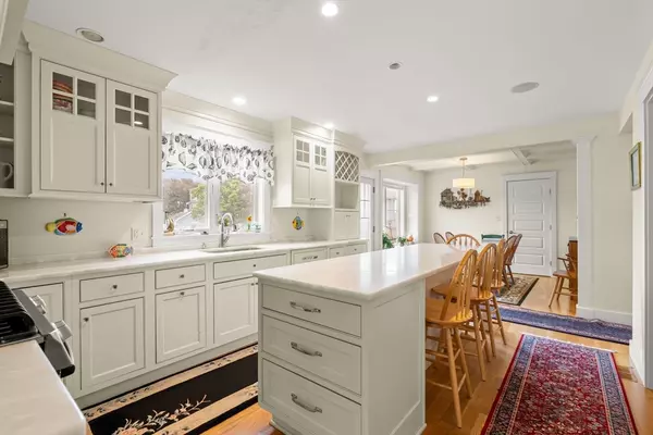 Scituate, MA 02066,33 Oceanside Dr