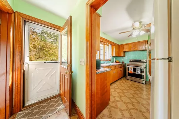 Milford, MA 01757,88 East St Ext