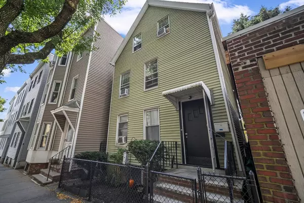 Boston, MA 02128,125 Putnam St