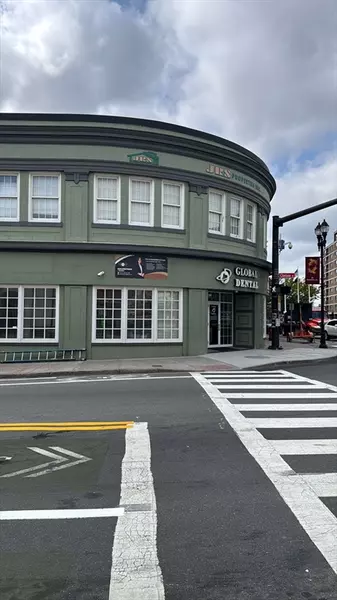 13 Chelsea, Everett, MA 02149