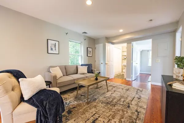 Arlington, MA 02474,137-139 Thorndike St #2