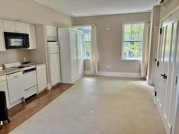 Cambridge, MA 02138,23 Highland St #A