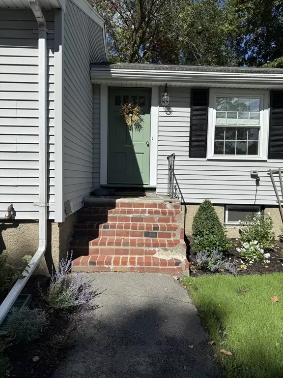 Marblehead, MA 01945,23 Sagamore Rd