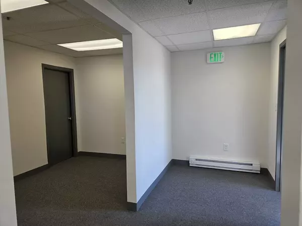 Woburn, MA 01801,124 Cummings Park Dr #A