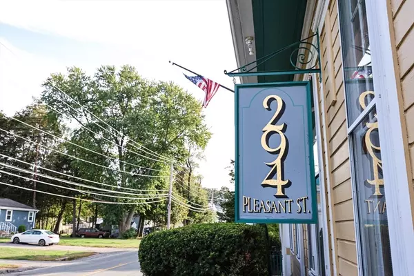 294 Pleasant St #202A, Stoughton, MA 02072