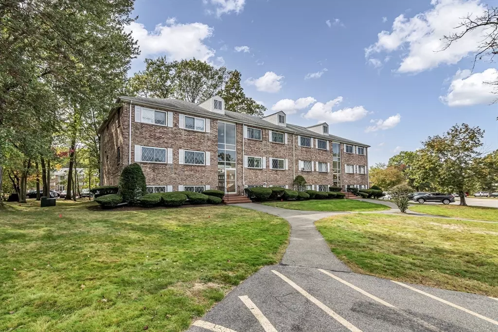 North Andover, MA 01845,52 Fernview Ave #7