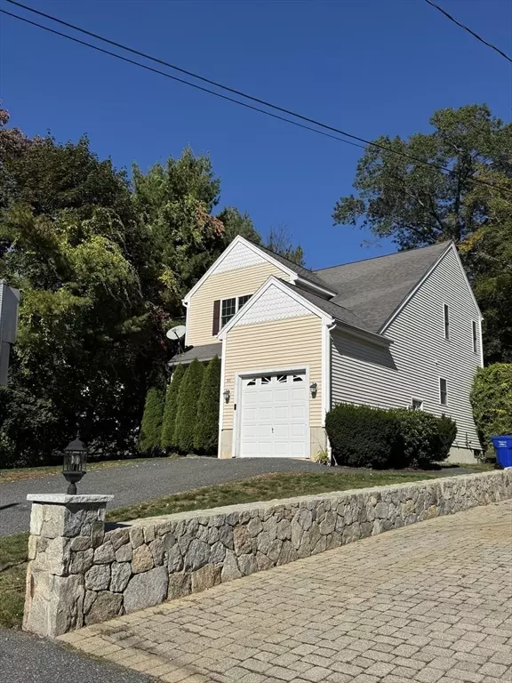 Hopedale, MA 01747,55 Inman Street