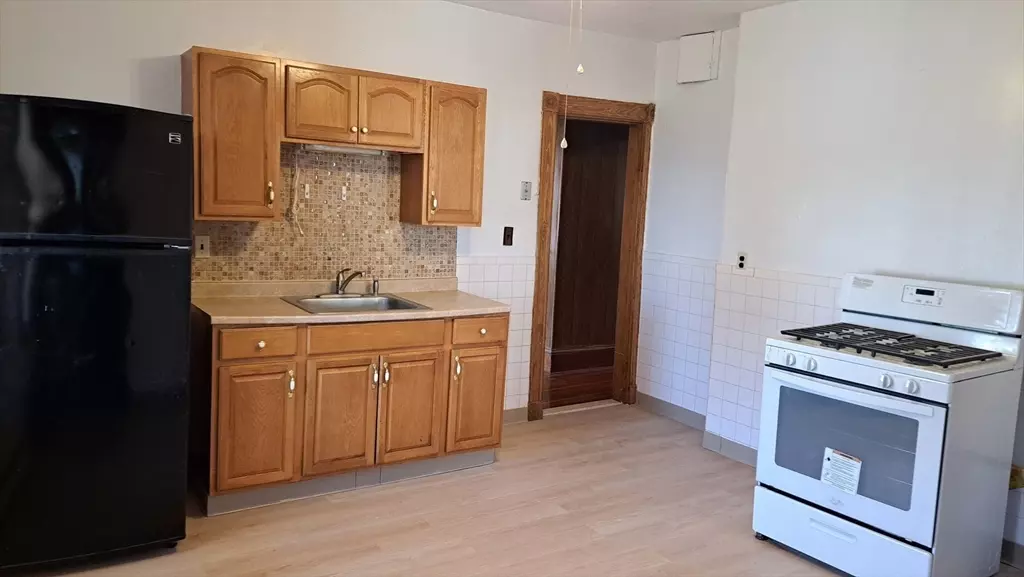42 Evelyn #3, Boston, MA 02126