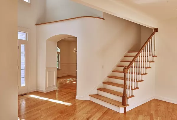 Lenox, MA 01240,813 East St