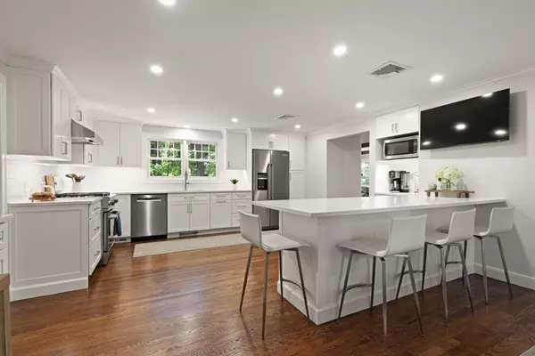 Sudbury, MA 01776,10 Hammond Cir