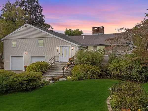 6 Tally Ho Lane, Framingham, MA 01701