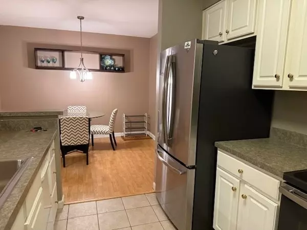 North Andover, MA 01845,180 Chickering Rd #204C