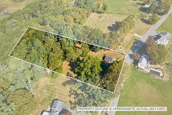 Shelburne, MA 01370,50 Old Village Rd