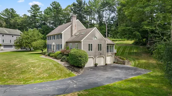 Southborough, MA 01772,67 Pine Hill Rd