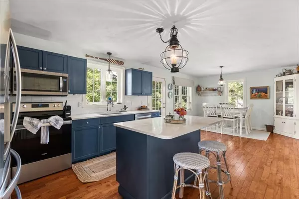 Middleboro, MA 02346,322 Purchase St
