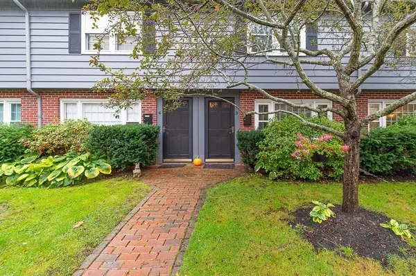 Manchester, MA 01944,27 Norwood Ave #C