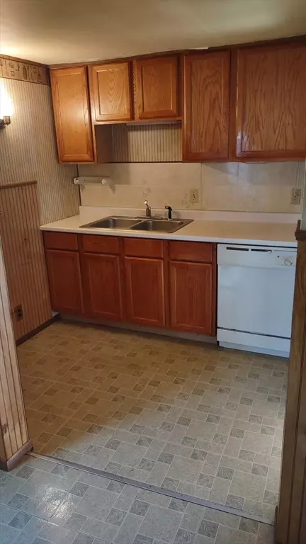 Springfield, MA 01109,178 Penrose St