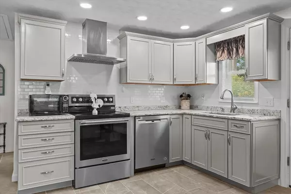 Lynn, MA 01904,91 Maplewood Road