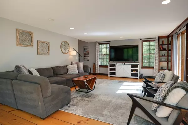 Boylston, MA 01505,18 Bay Path Dr