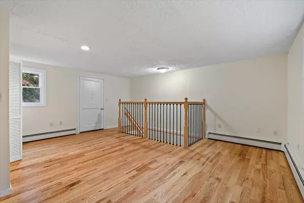 Auburn, MA 01501,7 Carroll St