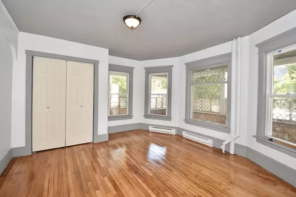 Springfield, MA 01108,20 Vermont St