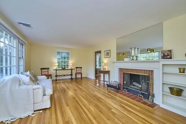 Waltham, MA 02452,266 Linden St