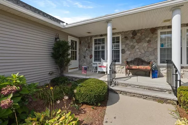 Newburyport, MA 01950,10 Clipper Way #10