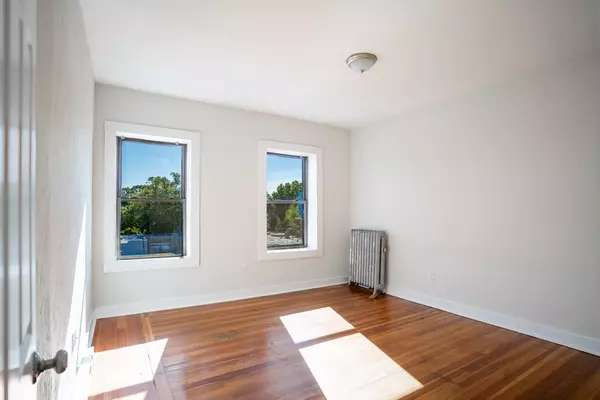 Boston, MA 02125,620 Columbia Rd #3