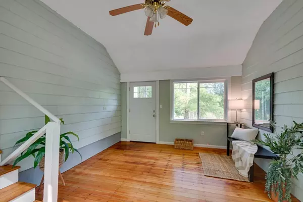 Westwood, MA 02090,215 Blue Hill