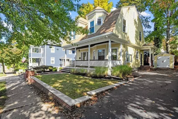 Reading, MA 01867,61 Lowell St