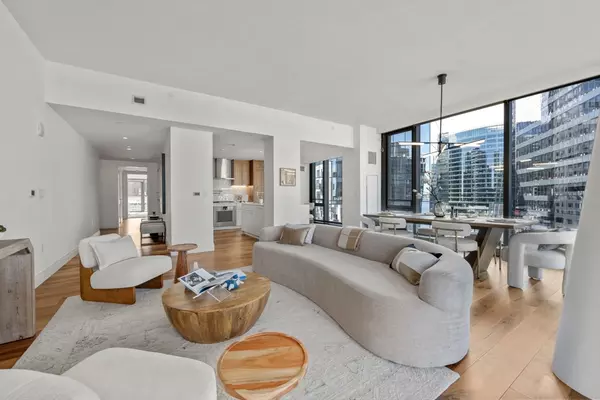 Boston, MA 02210,300 Pier 4 Blvd #7M