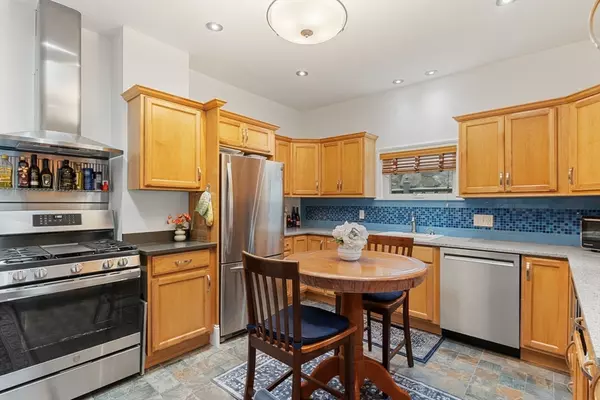 Boston, MA 02119,49-51-53 Norfolk Street