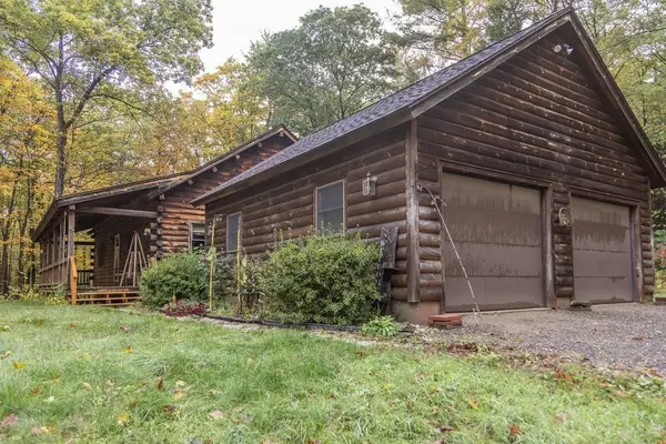 Leverett, MA 01054,119 Long Plain Road