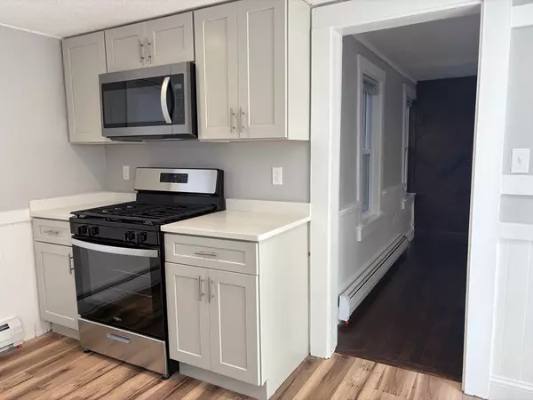 Canton, MA 02021,408 Neponset St #2
