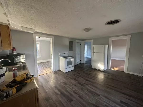 Natick, MA 01760,24 N Main St #3