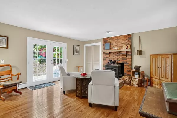 Westhampton, MA 01027,56 Reservoir Rd