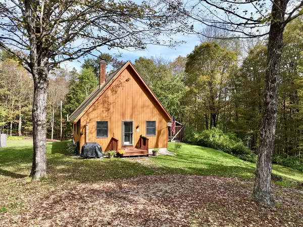Chester, MA 01011,21 Sylvester Hamilton Rd
