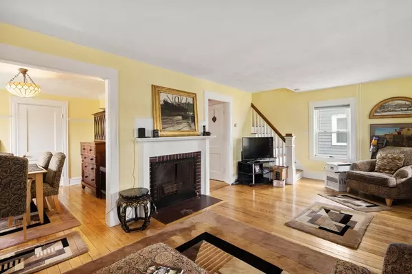 Hull, MA 02045,68 Edgewater Rd