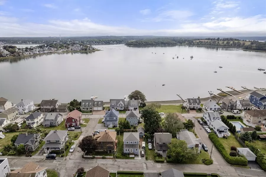 68 Edgewater Rd, Hull, MA 02045