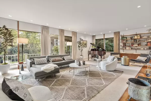 Cambridge, MA 02138,48 Hubbard Park Road