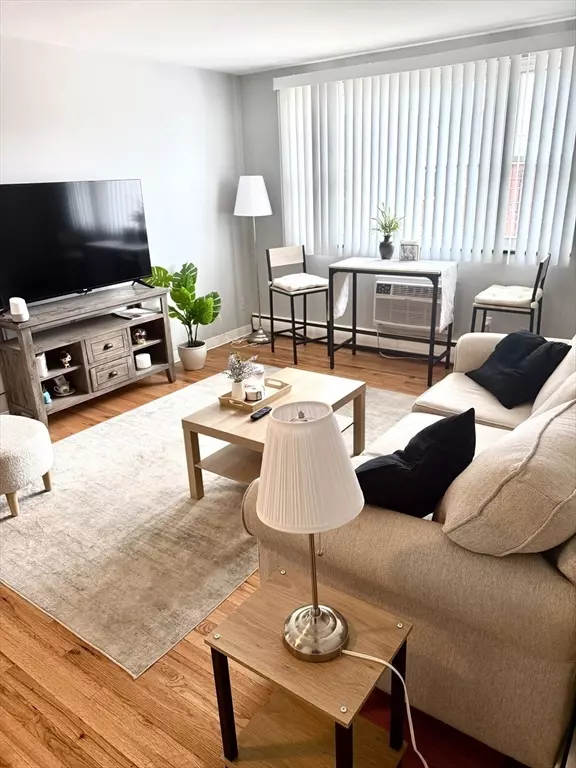 Watertown, MA 02472,39 Carey Ave #6