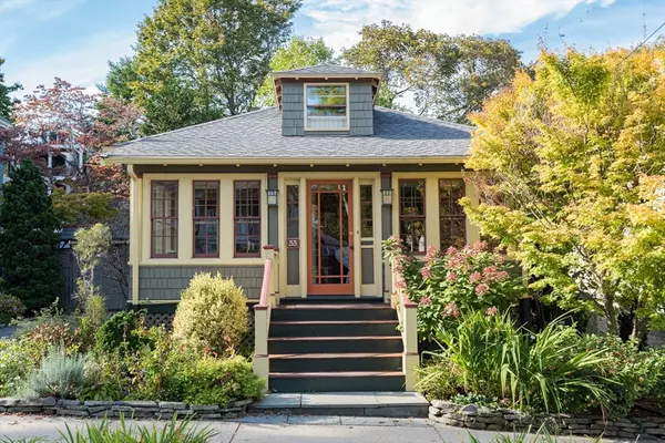 33 Newport St, Arlington, MA 02476