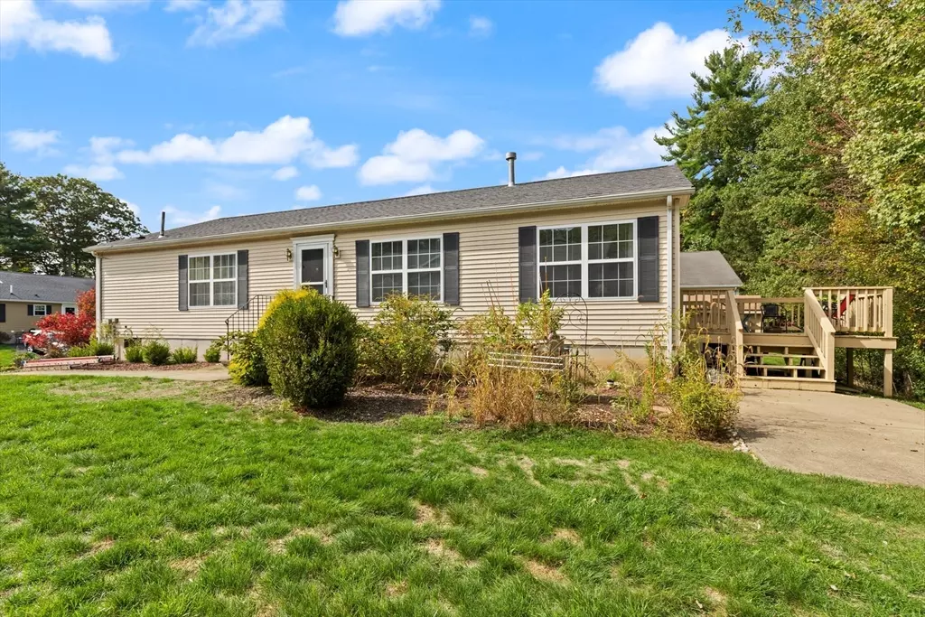 East Bridgewater, MA 02333,14 Mountain Ash Rd #14
