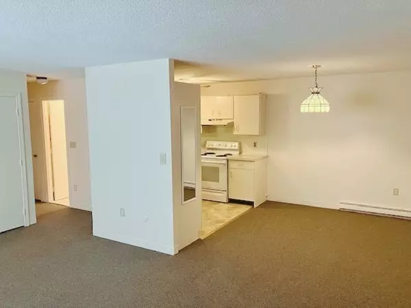Framingham, MA 01701,71 Nicholas Rd #H