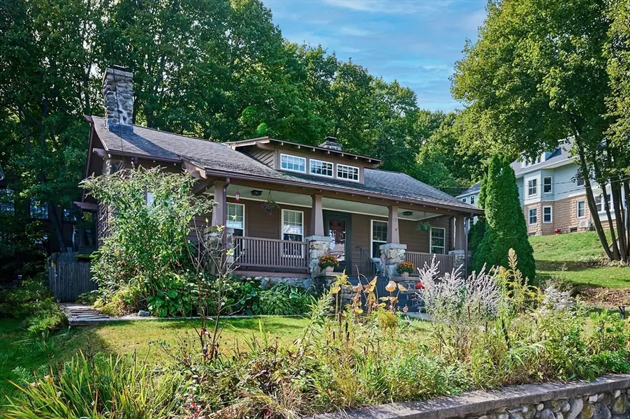 78 Hitchcock St., Holyoke, MA 01040