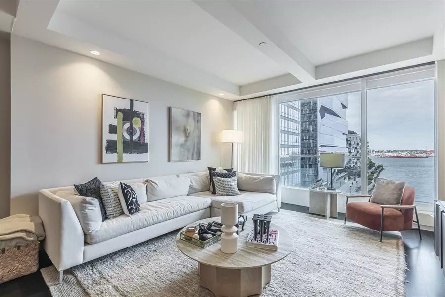 150 Seaport Blvd #6D, Boston, MA 02210