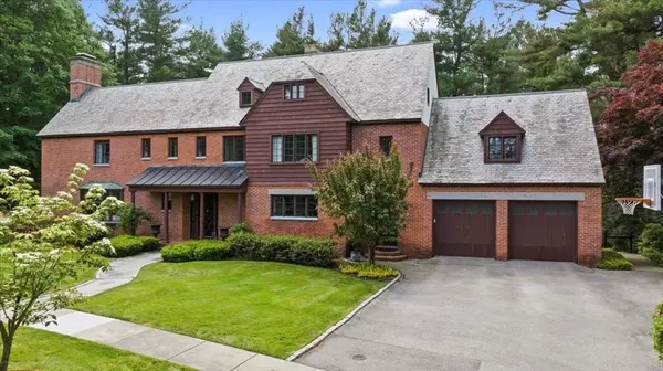 40 Westwood Dr, Worcester, MA 01609