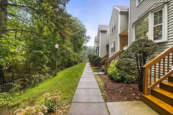Tewksbury, MA 01876,111 Patrick Rd #111