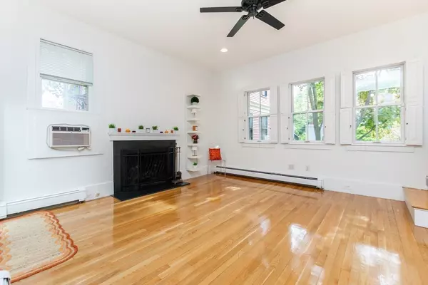 Cambridge, MA 02138,69A Walker Street #A