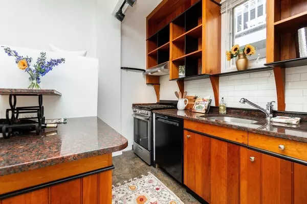 Cambridge, MA 02138,69A Walker Street #A